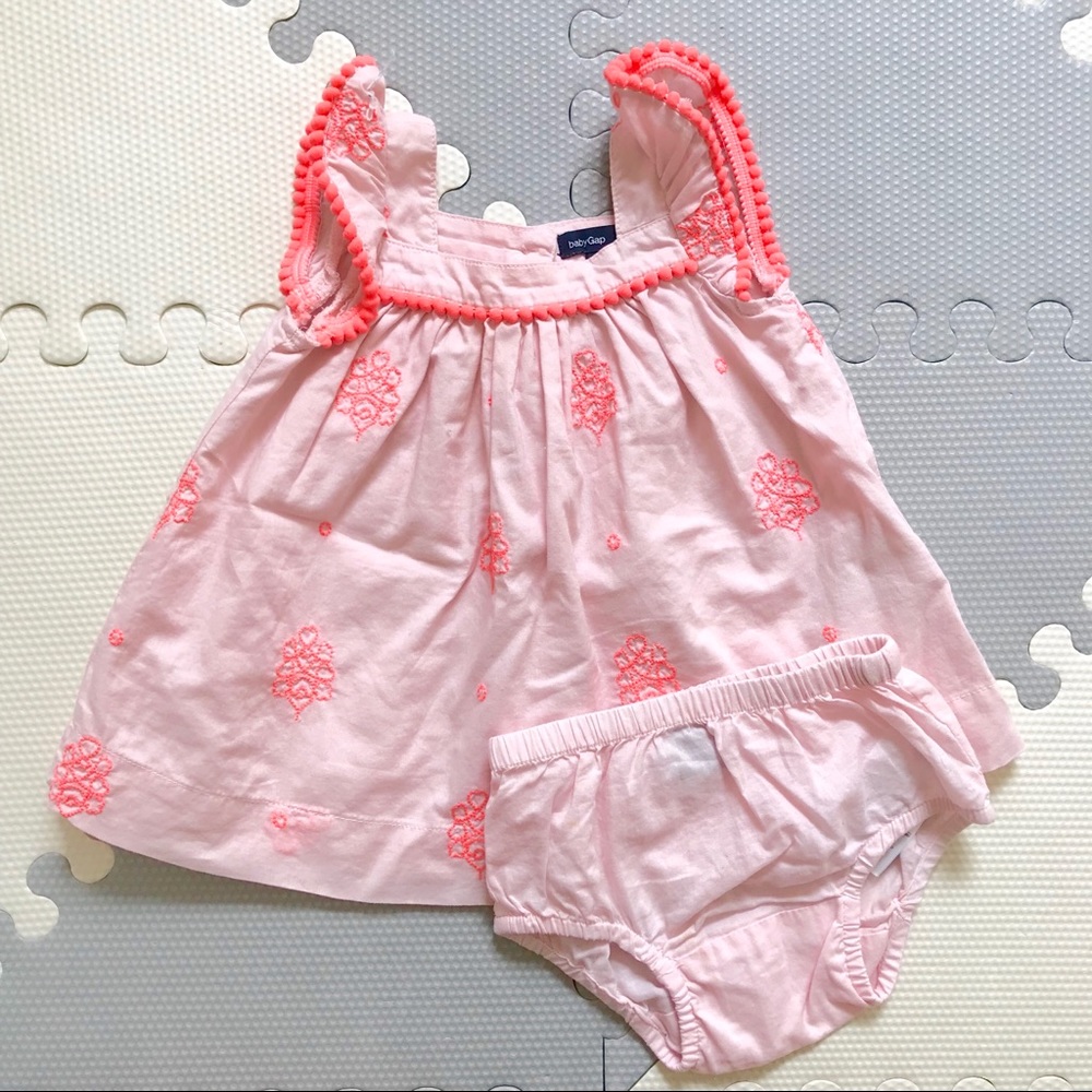 Baby Gap Girls Embroidered Dress